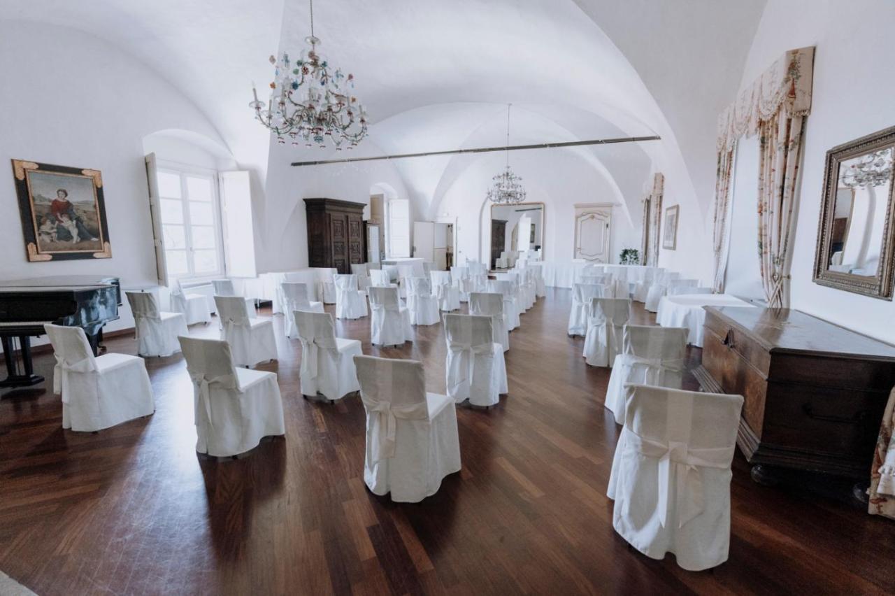 Castello Rosso Hotel Costigliole Saluzzo Екстериор снимка