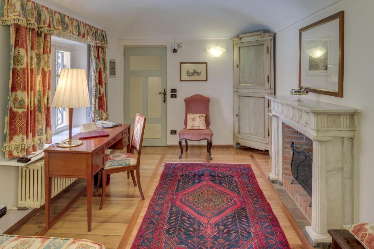 Castello Rosso Hotel Costigliole Saluzzo Екстериор снимка