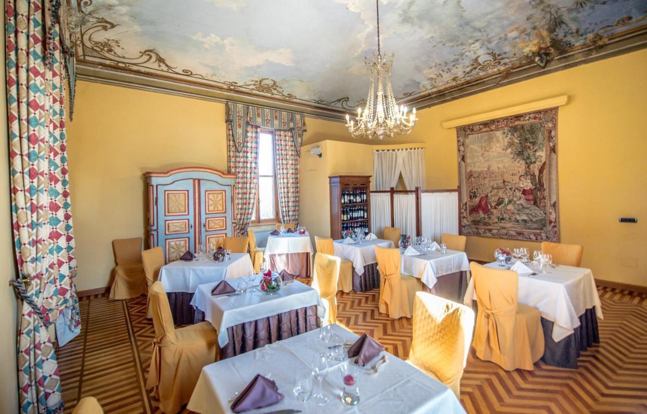 Castello Rosso Hotel Costigliole Saluzzo Екстериор снимка
