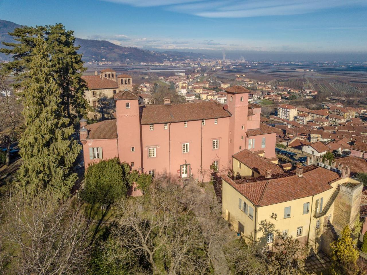 Castello Rosso Hotel Costigliole Saluzzo Екстериор снимка
