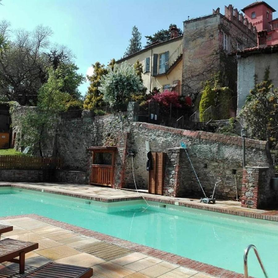 Castello Rosso Hotel Costigliole Saluzzo Екстериор снимка